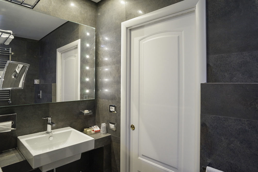Les Diamants Spanish Steps Suite Rome Exterior photo