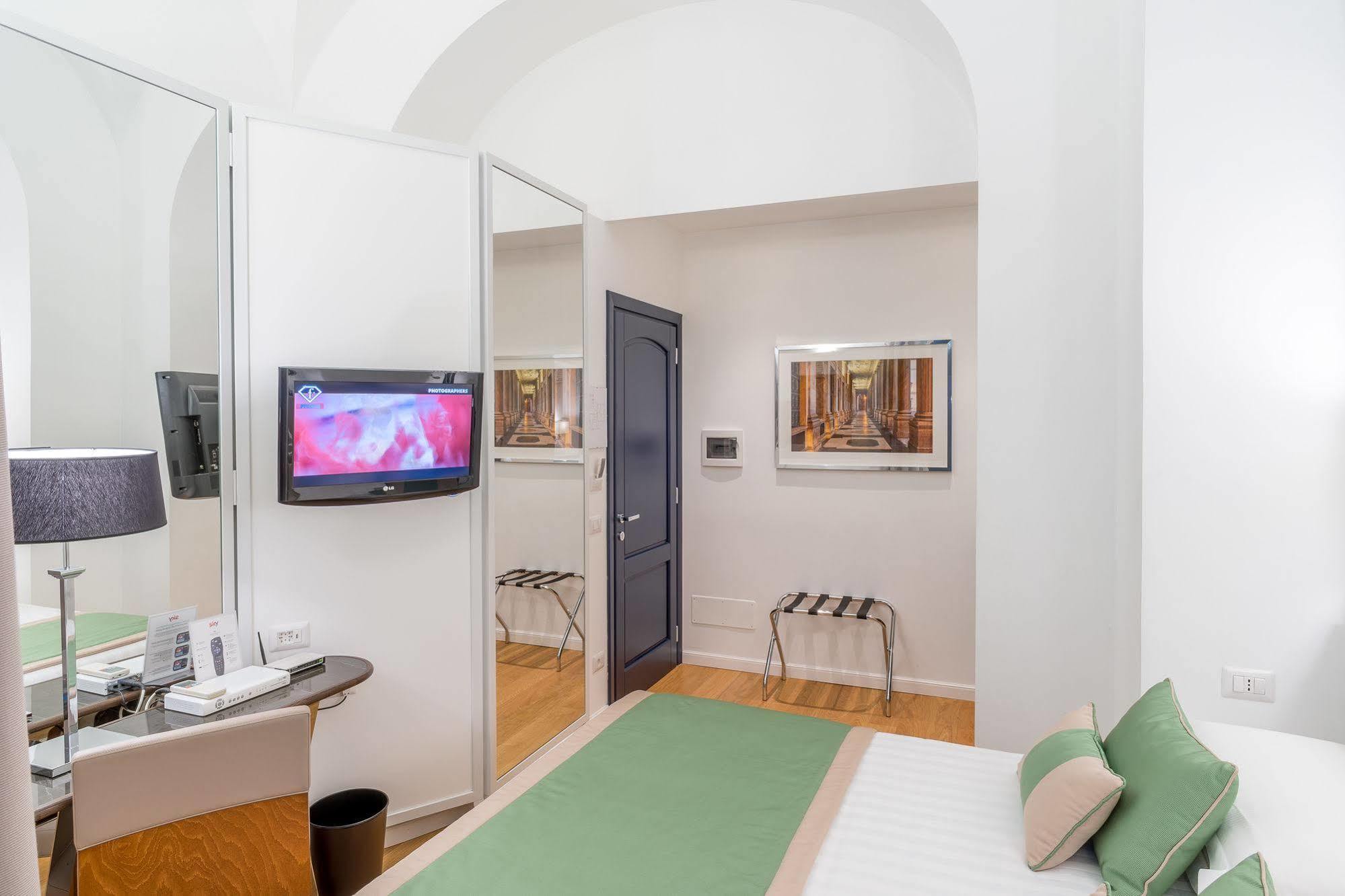Les Diamants Spanish Steps Suite Rome Exterior photo